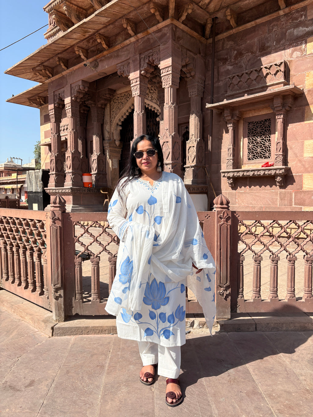 Classic White Floral Printed Kurta Set