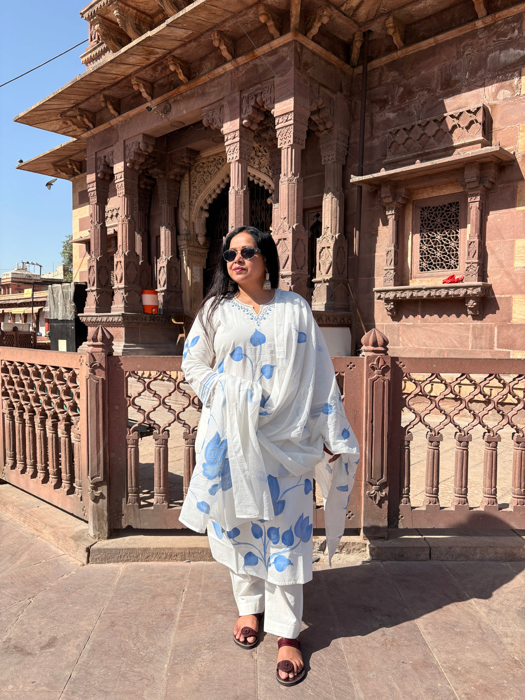 Classic White Floral Printed Kurta Set