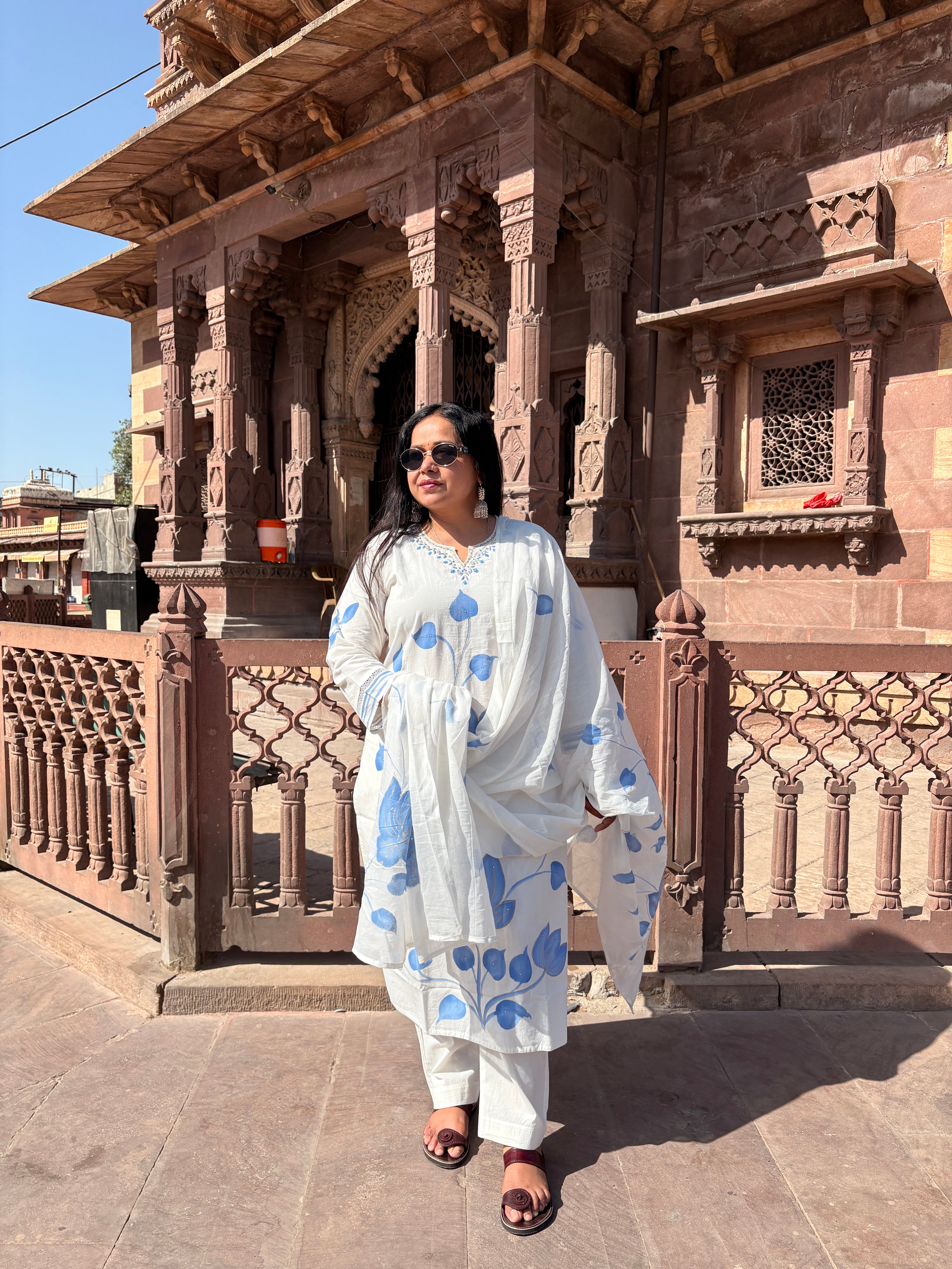 Classic White Floral Printed Kurta Set