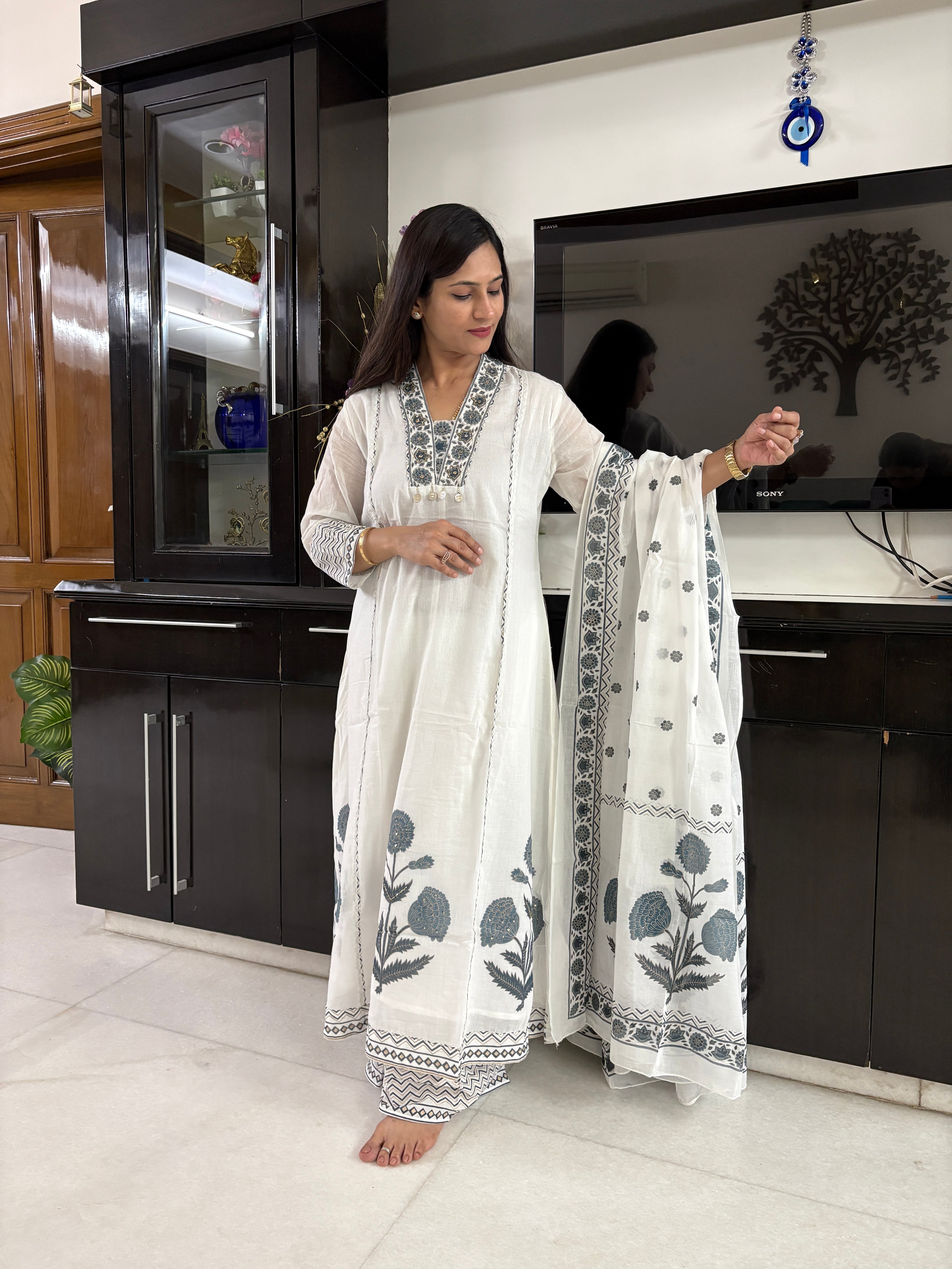 Women's White Floral Printed Cotton Kurta Set with Dupatta | Ethnic Wear | Rangriti House