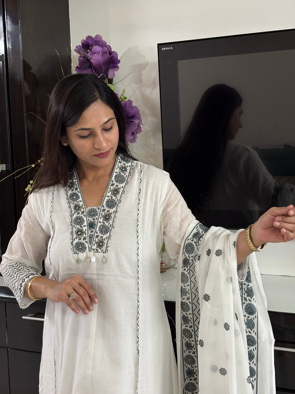 Women's White Floral Printed Cotton Kurta Set with Dupatta | Ethnic Wear | Rangriti House