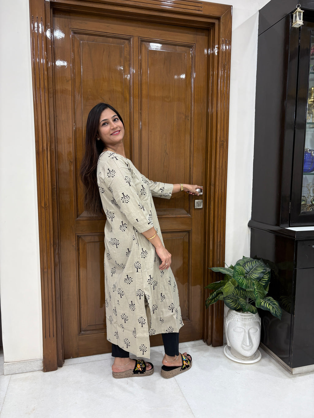 Women's Beige Printed Cotton Kurta | Casual Straight Kurti for Women | Rangriti House